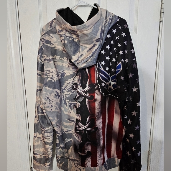 Mens, XXL U.S. Air Force Hoodie. - Picture 2 of 2